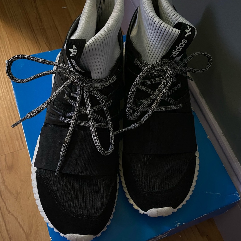 Adidas Tubular Doom Black and White Ying Yang - Picture 5 of 6
